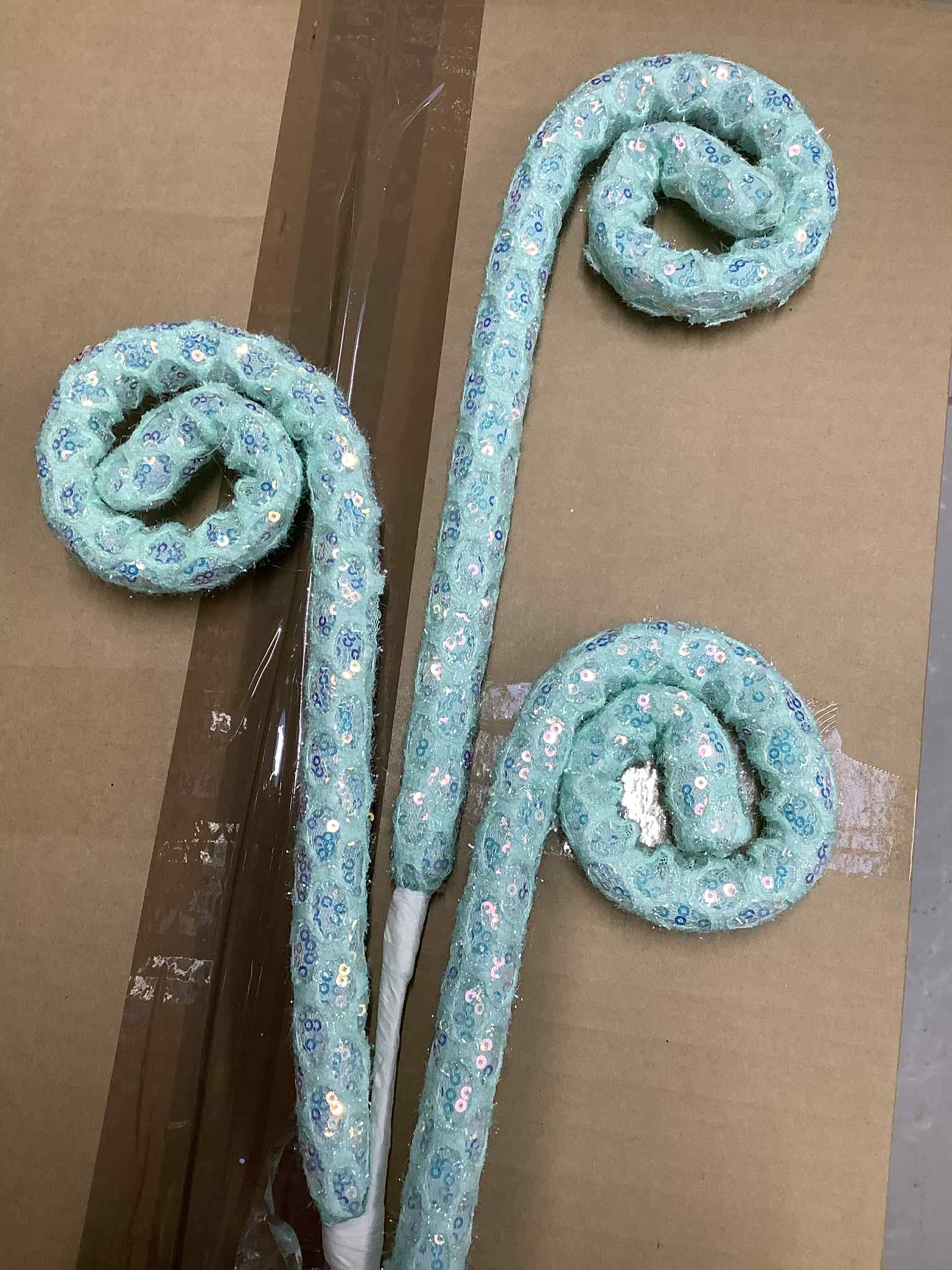 Light+Blue+Sequin+Curly+Spray